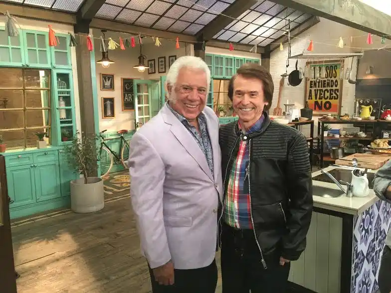 Raúl Lavié sorprendió a Raphael