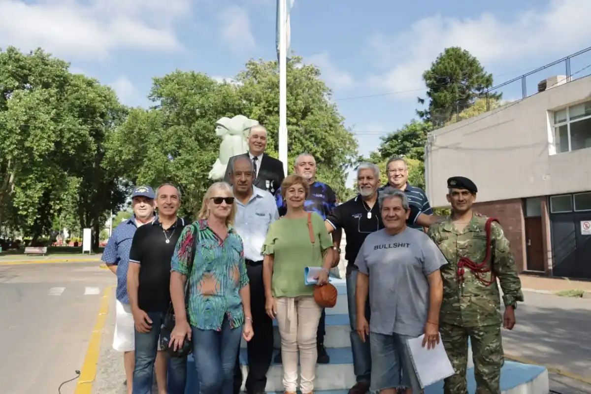Se realizó un acto en el Monumentos a los Caídos en Malvinas: qué se conmemora en esta fecha