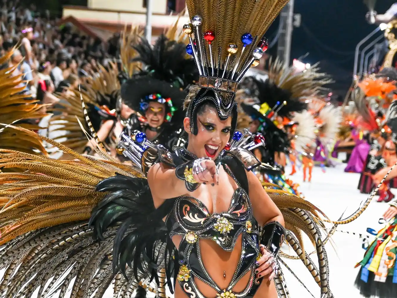 Papelitos abrirá la pasarela del Corsódromo con toda la magia del Carnaval en la última noche de enero