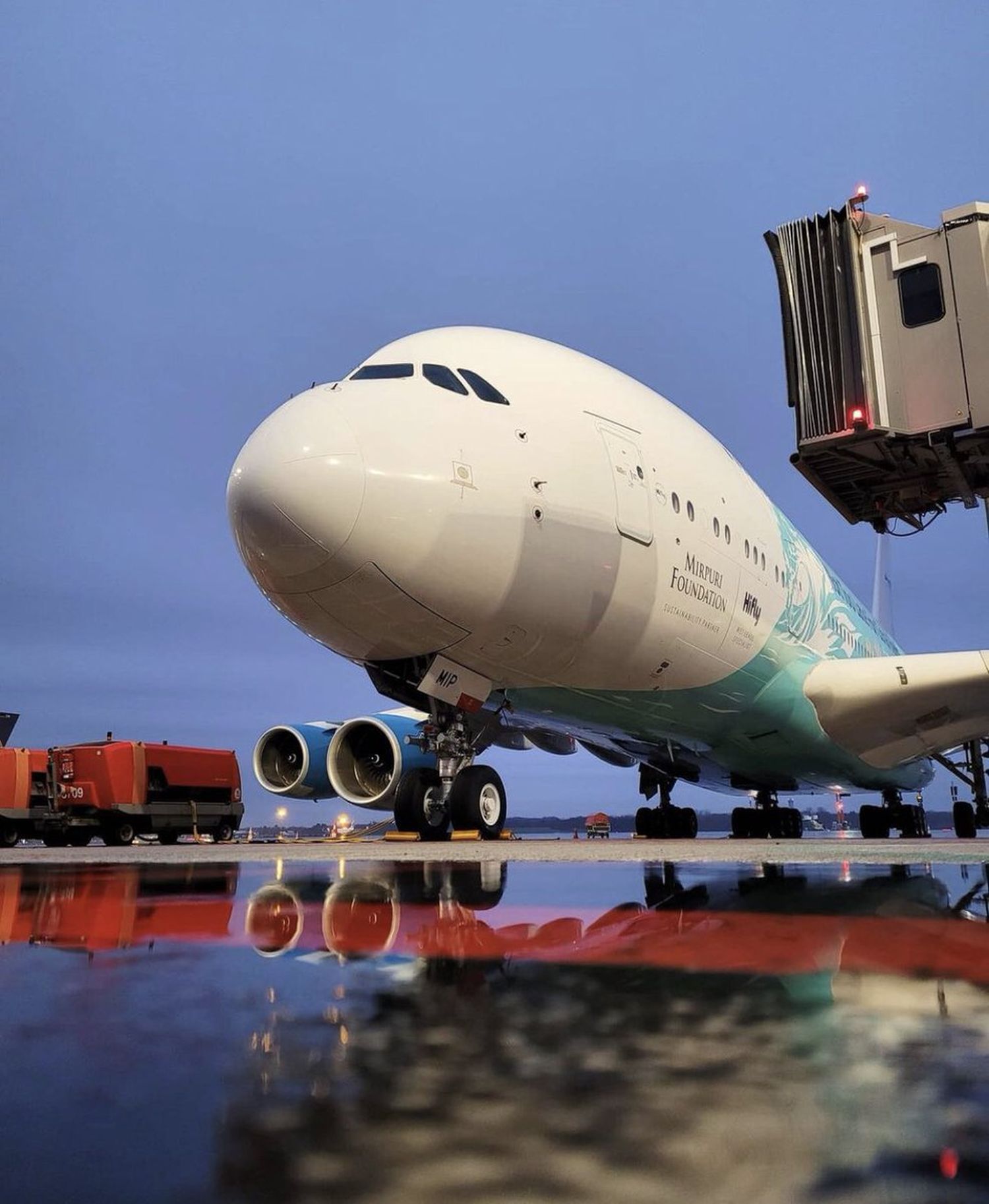 Hi Fly despidió a su icónico Airbus A380