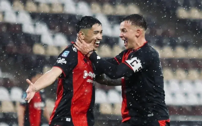 Newell's se impone en la lluvia y vence por la mínima a Platense