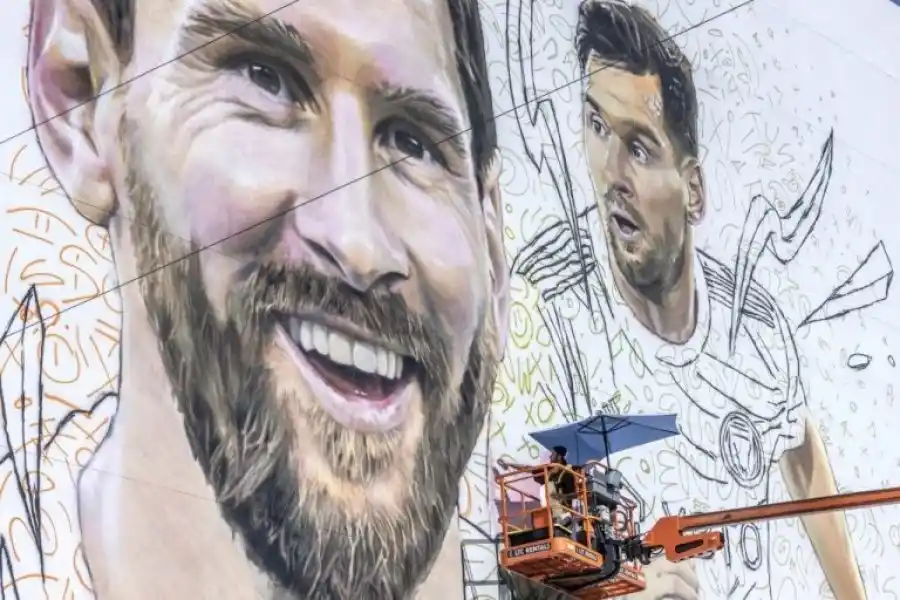 El impresionante mural de Messi que le dará la bienvenida en Miami