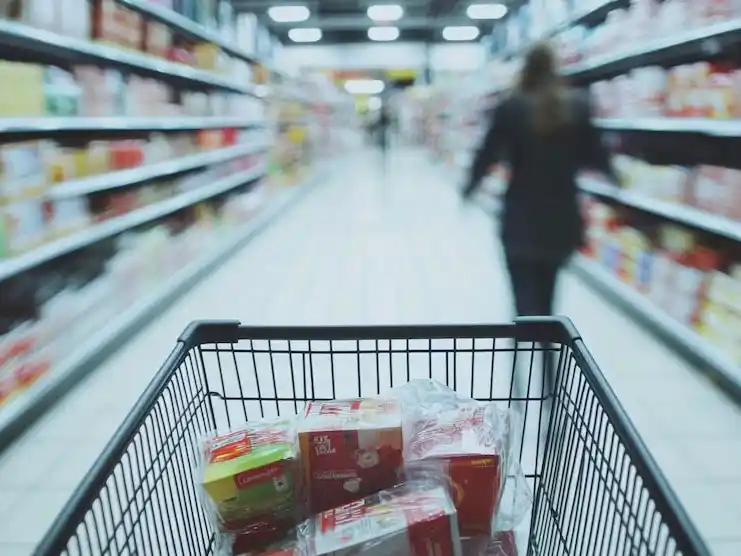 El consumo masivo cayó después de mantener tres meses en alza