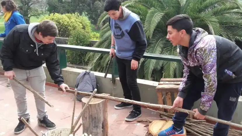RAMON SANTAMARINA: Escuela Agropecuaria en una capacitación sobre forestación