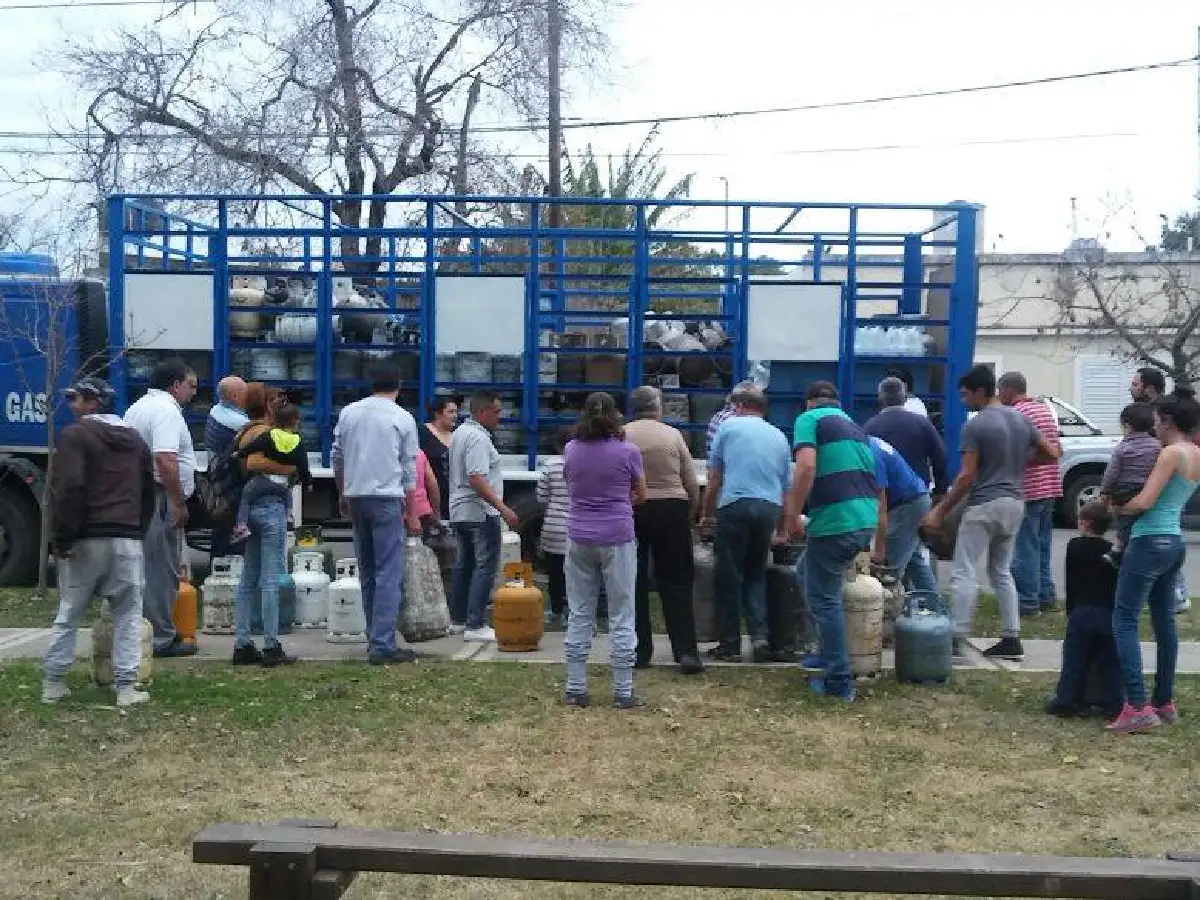 Garrafas “para todos” en Parque y Bouchard