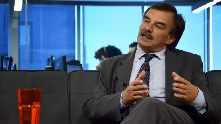 Venganza por el voto no positivo: Bazze criticó al kirchnerismo por vetar a Cobos en la Comisión de Educación
