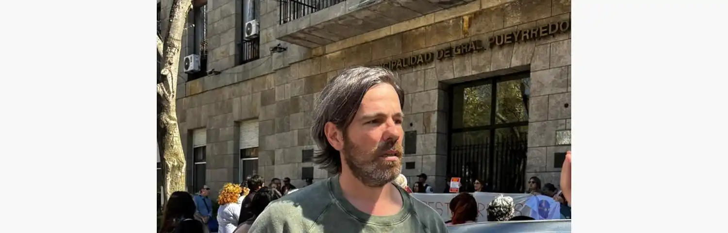 Nicolas del Caño presente en la marcha de Prestadores Unidos