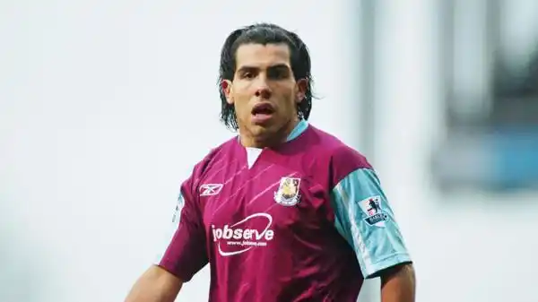 El West Ham de Inglaterra volvió por Carlitos