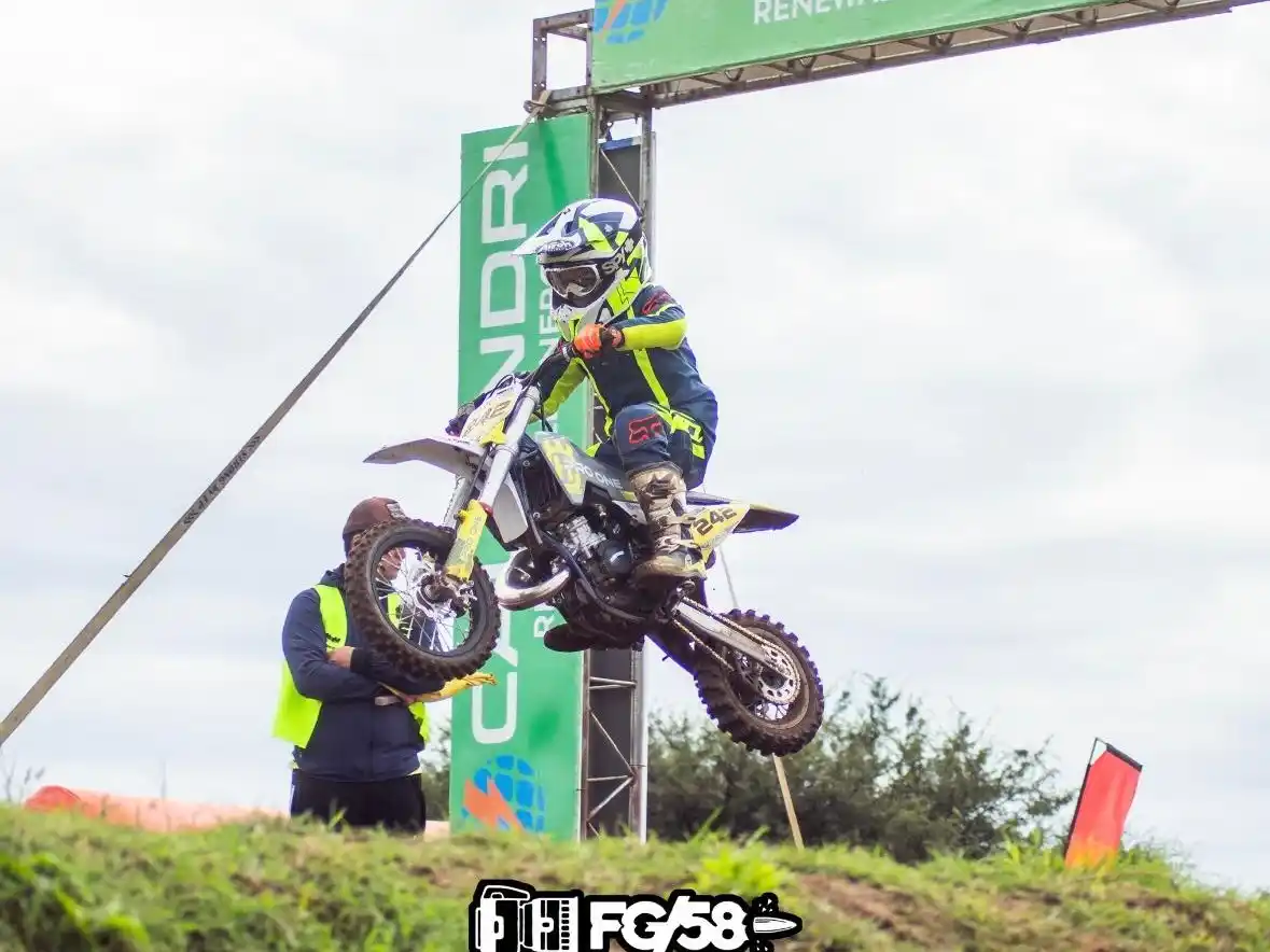 Toda la destreza en acción del joven piloto de nuestra ciudad.