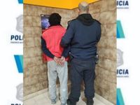Una mujer fue violentamente ultrajada en su casa en un presunto robo de parte de un albañil