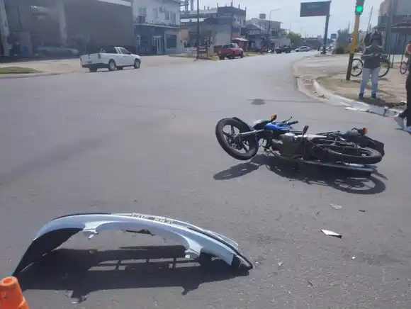 Un motociclista resultó herido en un accidente de tránsito