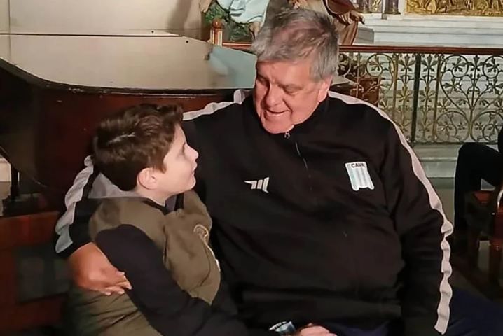 Luis Ventura y Antonito durante la visita a Luján