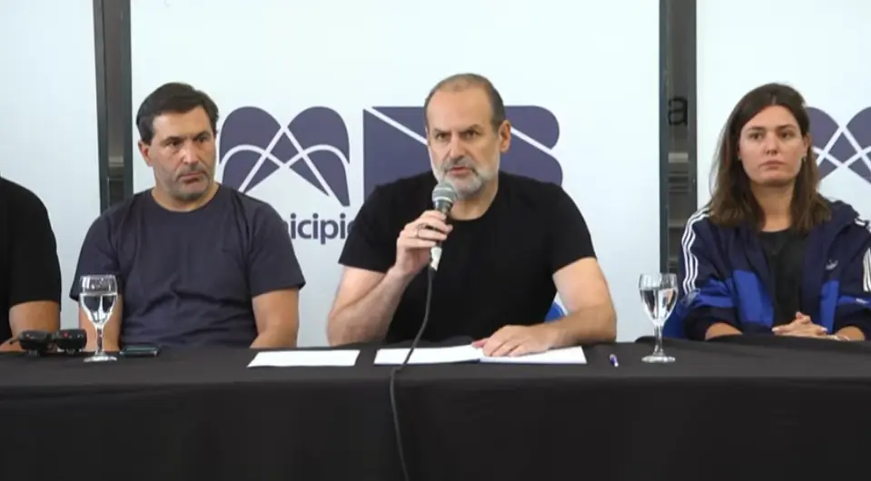 Conferencia de prensa del intendente de Bahía Blanca