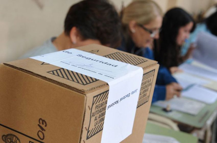Aseguran que el software que se usará en las elecciones "tiene problemas"