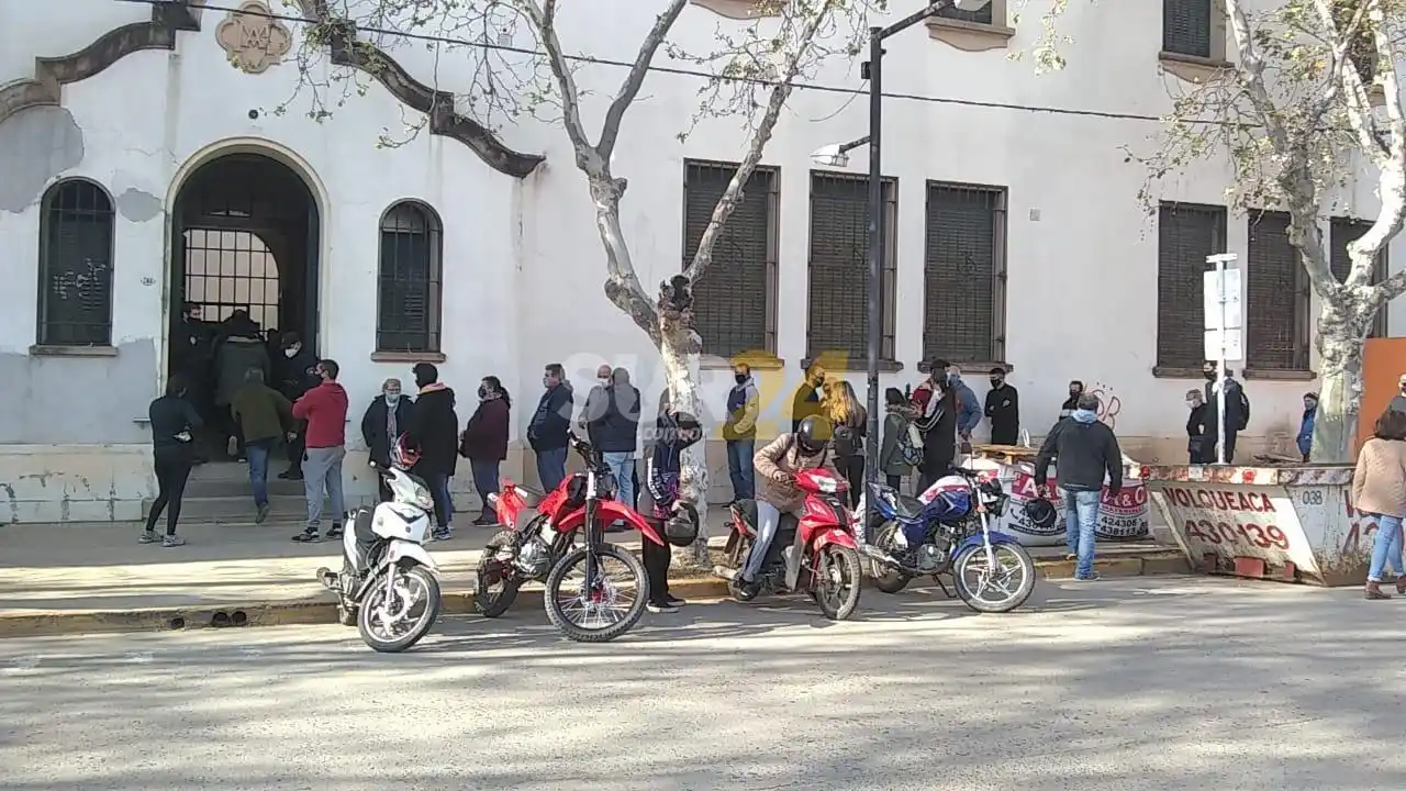 Elecciones PASO: hasta el mediodía, votó más del 30% en la provincia de Santa Fe