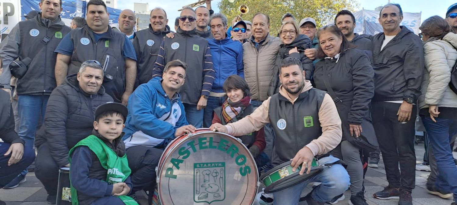 Pasteleros se adhieren al paro nacional