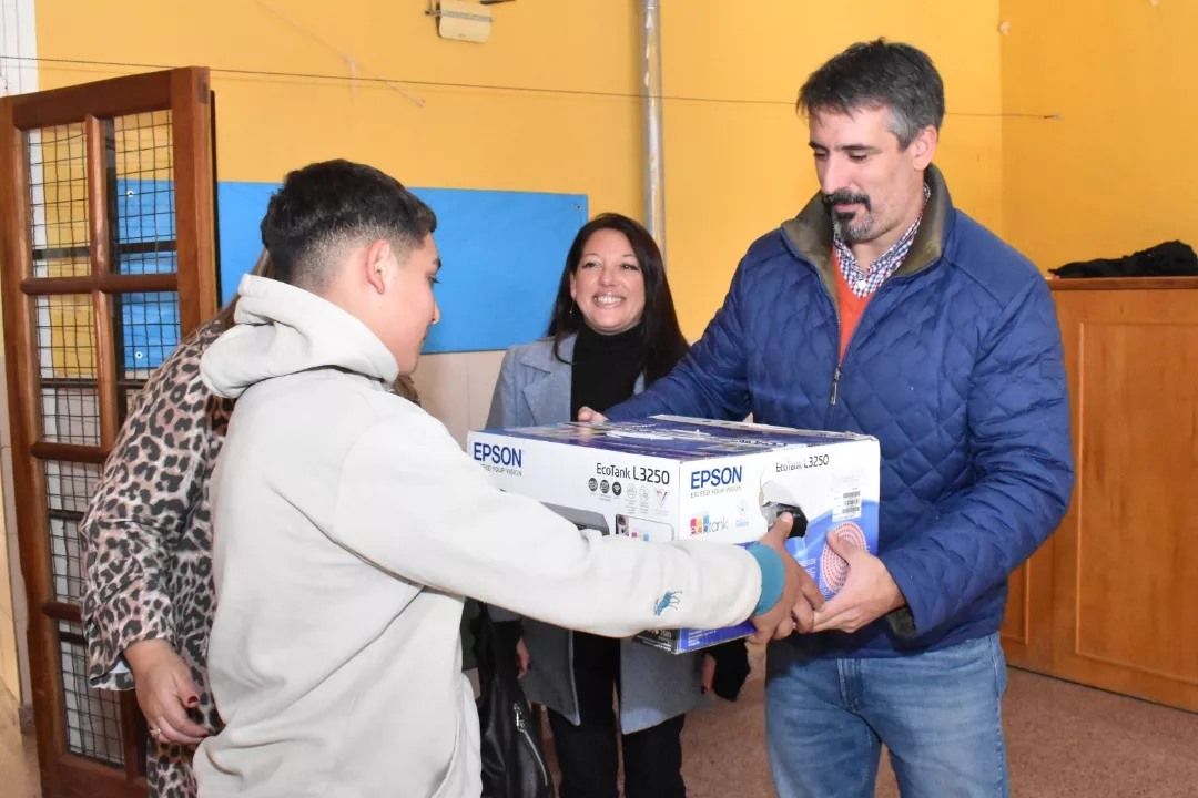 Según indicaron, este equipamiento permitirá facilitar el trabajo diario de los estudiantes.