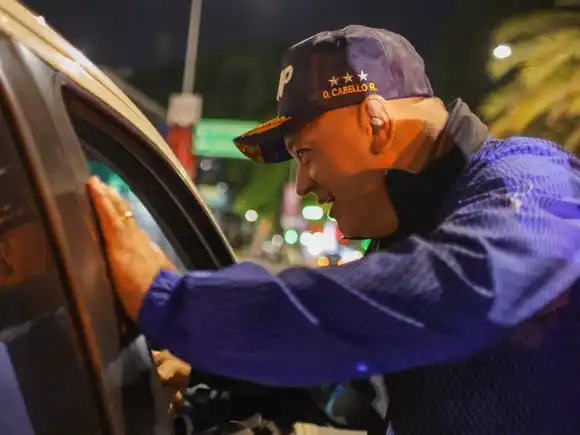 "Más allá del asedio, hay un pueblo unido y en paz": Cabello en recorrido nocturno por Caracas