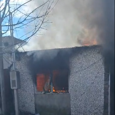 Incendio en Riobamba al 1500: "La verdad es que necesito ayuda, porque perdí absolutamente todo"