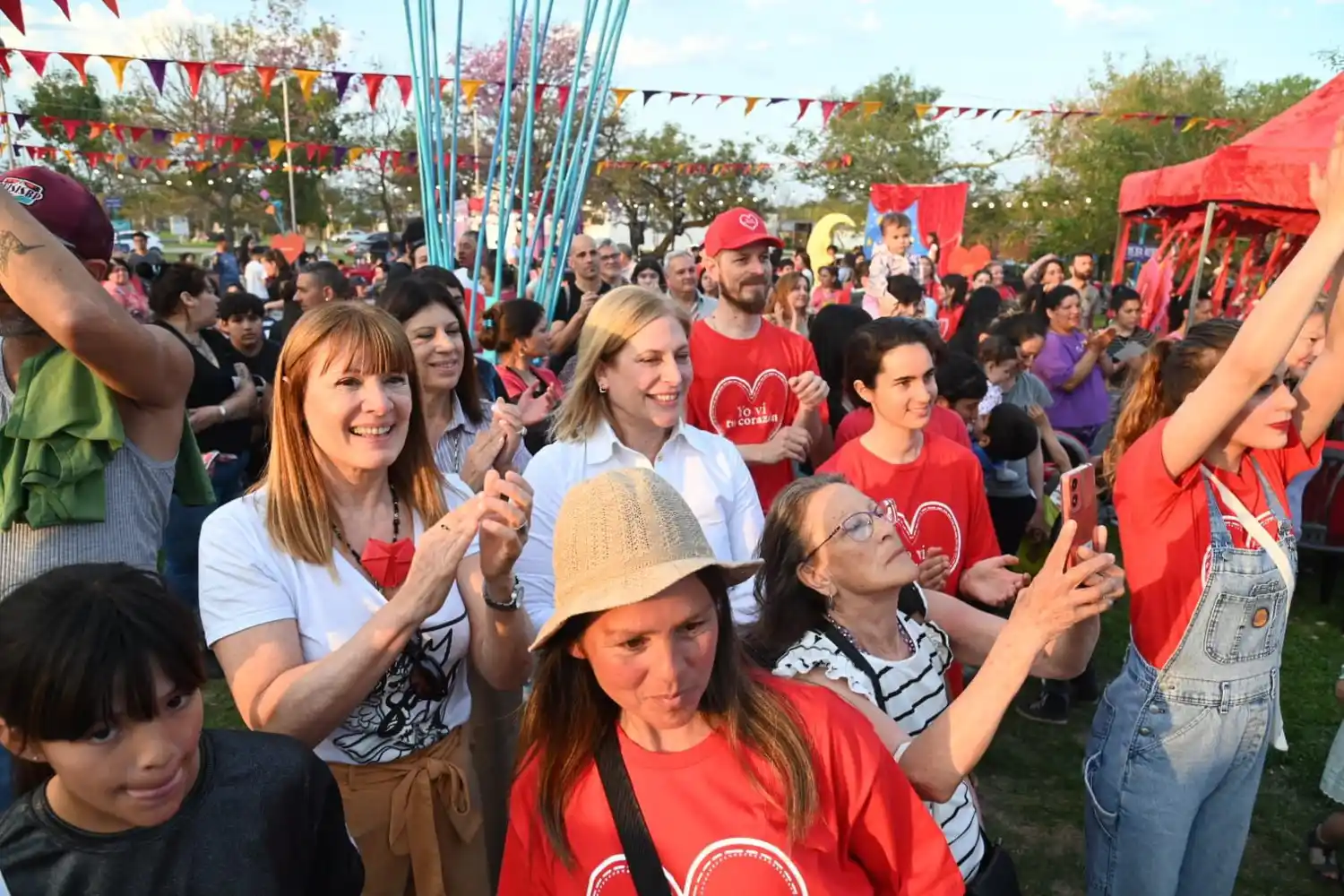 La ministra de Cultura, Susana Rueda, junto a la vicegobernadora Gisela Scaglia.