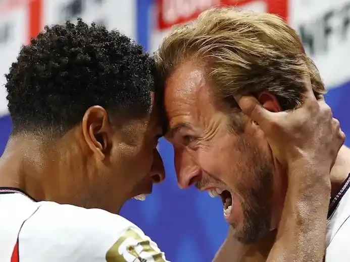 Con un doblete de Kane, Inglaterra dio vuelta el partido ante Congo y avanzó a octavos