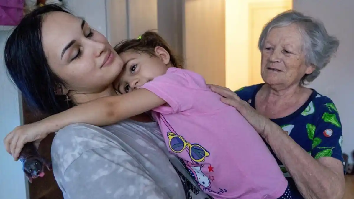 HISTORIAS de la GUERRA: una madre rusa y su hija se reencuentran gracias a un ucraniano