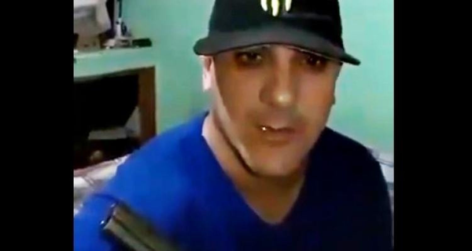Tras filmarse armado, Prefectura allanó la casa de Fernando Olmos