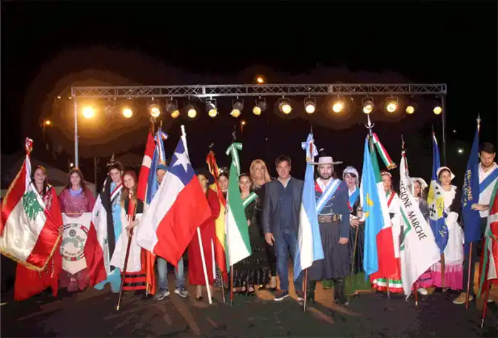 Comenzó. La fiesta de las Colectividades