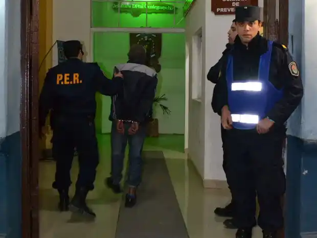 Detuvieron a un joven que sustrajo un bolso