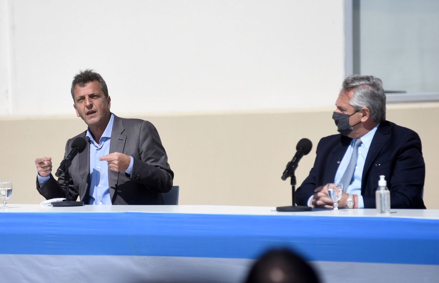 Fernández aseguró que “defiende a la industria y a la clase media”