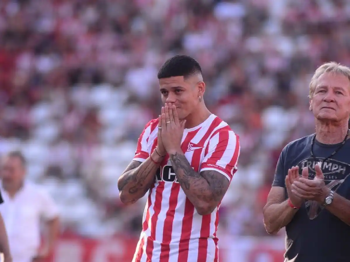 Rojo rompió la cuarentena para ir a jugar al pádel
