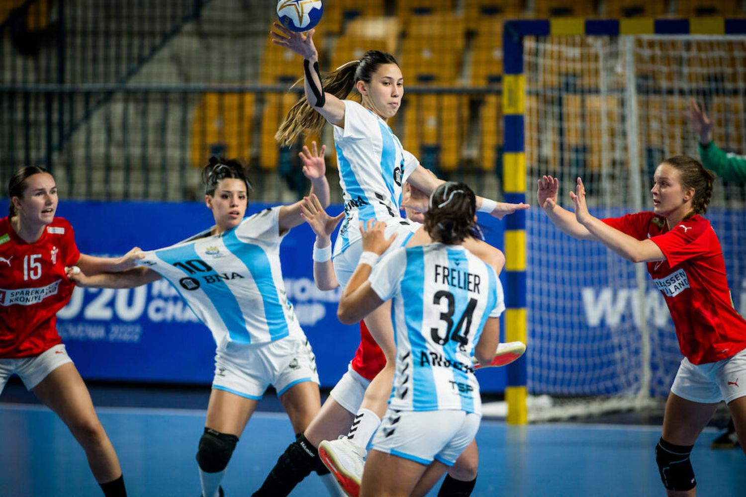 Argentina en la Copa del Presidente empezó con una ajustada derrota