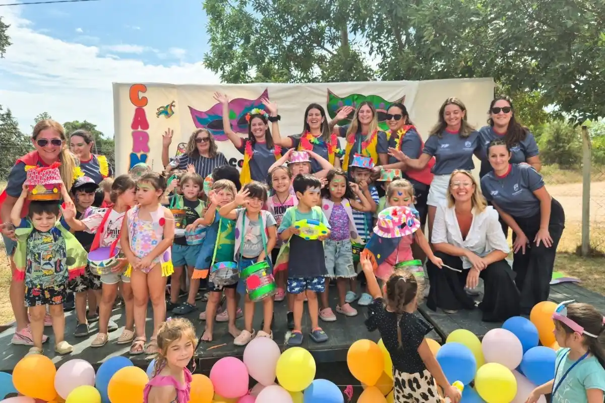 Las colonias municipales de Deportes y Educación tuvieron su cierre con festejos y juegos