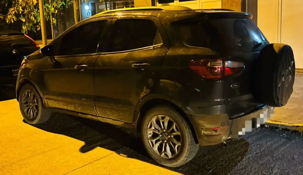 La camioneta recuperada por la Policía.