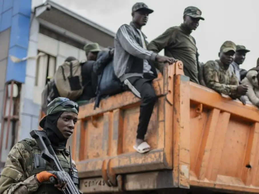 Exmiembros de las Fuerzas Armadas del Congo tras rendirse en Goma al M23, el pasado 23 de febrero.
Associated Press/LaPresse (APN)
