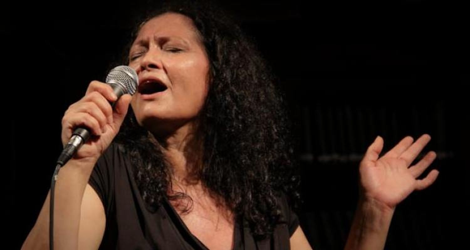 Ángela Irene en Cuarta Pared