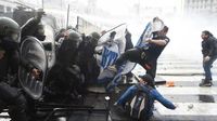 Familiares de manifestantes detenidos denuncian “irregularidades” en las comisarías