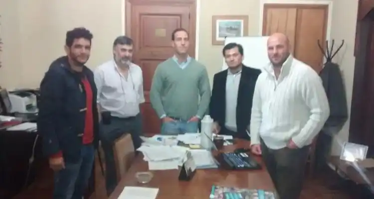 Paritarias Municipales: 5% de aumento para abril y 1000 pesos al básico