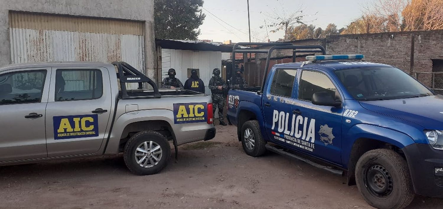 Video: detuvieron a un hombre acusado de robar en cinco locales comerciales de Carcarañá