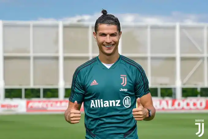 Cristiano Ronaldo volvió a entrenarse en Juventus