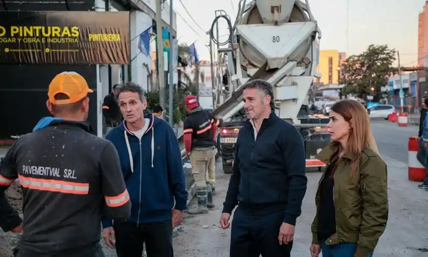 El Municipio avanza con la repavimentación y ensanche de la Ruta 8