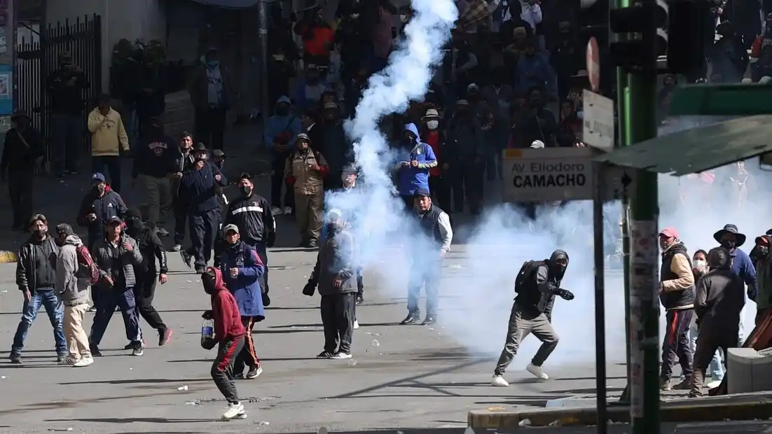 Bolivia: el Gobierno admitió que murió una persona en las protestas