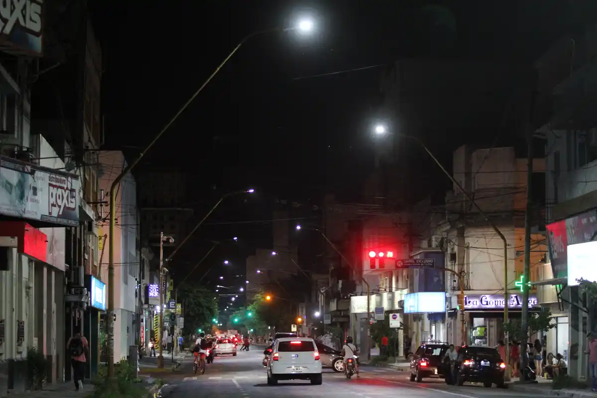 Se incorpora tecnología LED a la red de alumbrado público