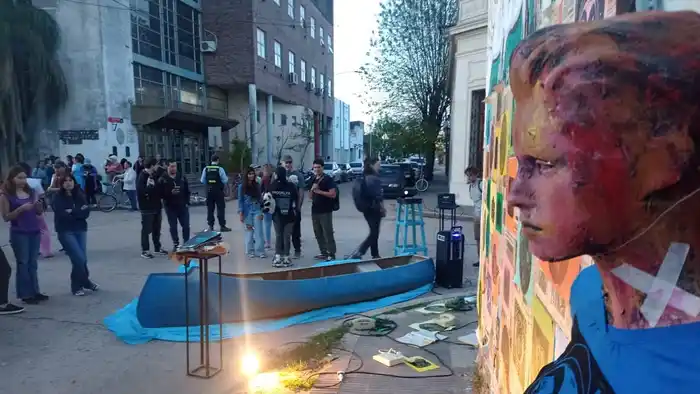 “Nadie se salva solo”: una muestra que unió Arte y Derechos Humanos en
nuestras calles