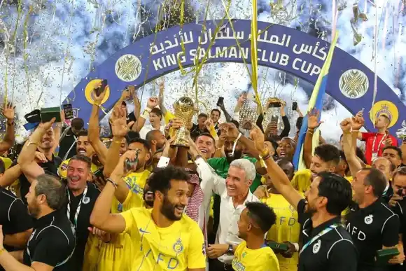 Doblete, título y lesión para CR7