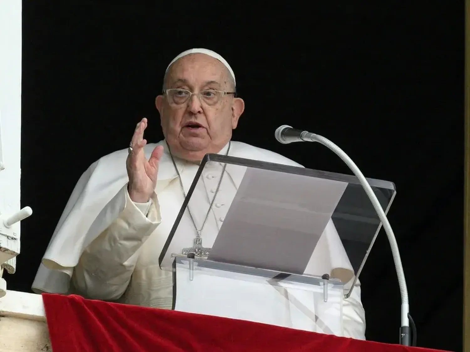 "Reitero mi "no" a la guerra", dijo el Santo Padre este domingo.Foto: Reuters.