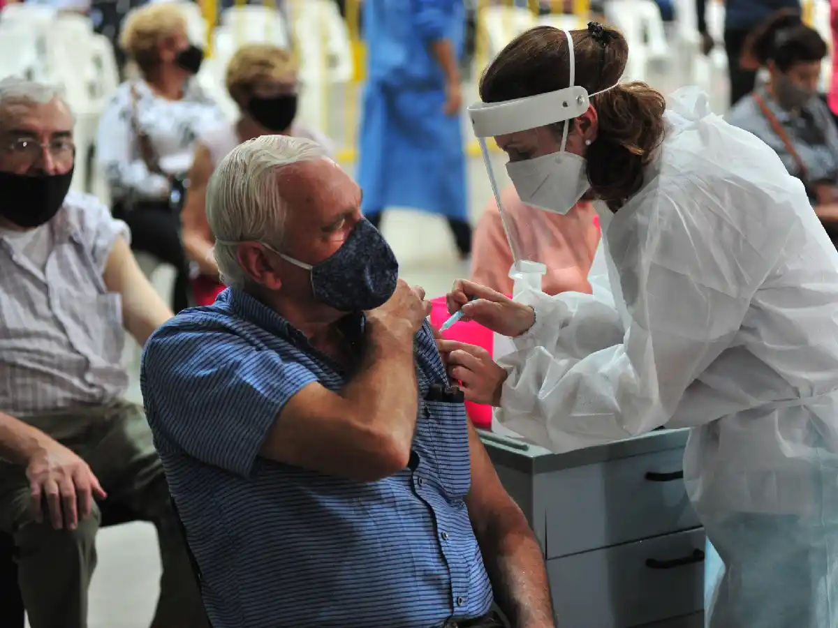 Covid en San Francisco: 82 casos este martes y crece el número de hospitalizados 