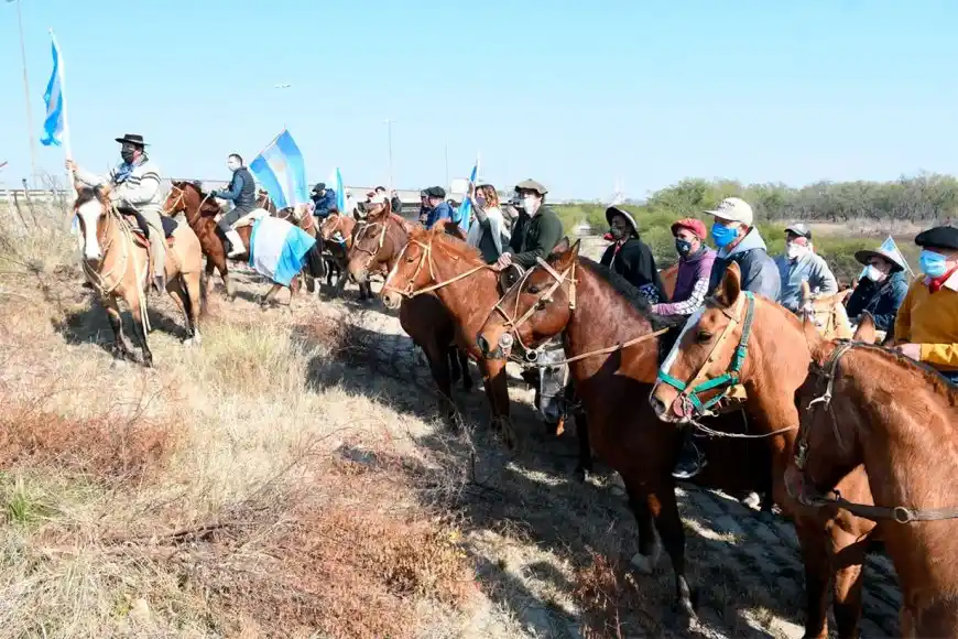 En Rosario y en Victoria hubo protestas y quejas por los incendios en las islas