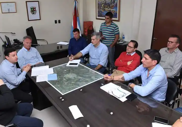 El Ejecutivo Municipal acordó con los gremios una mejora salarial del 10%