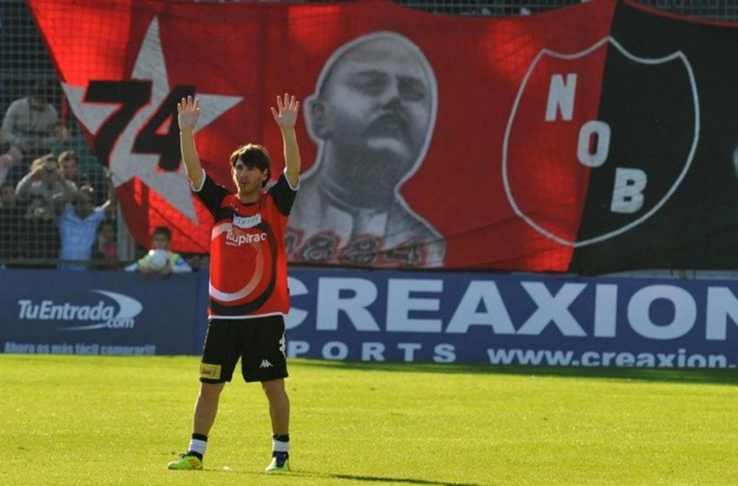 ¿Una Pulga en el Coloso?: Newells dio un indicio que Messi podría estar en el partido ante San Lorenzo